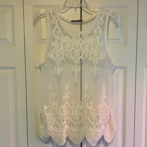 Cream Tank Sz Sm NWOT